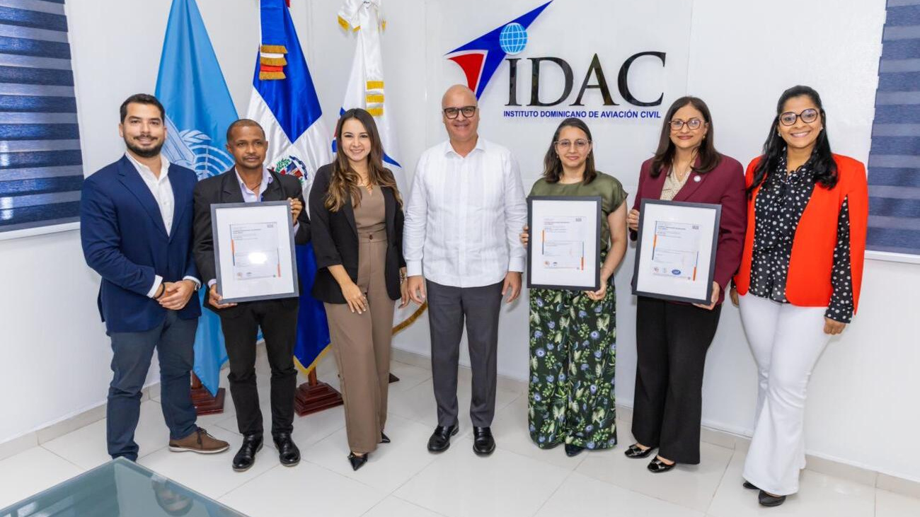 IDAC recibe recertificación: institución obtiene normas ISO en calidad, seguridad y ambiente.