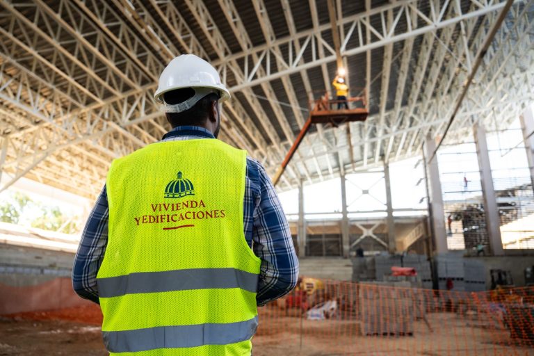 Obras deportivas: Víctor Bisonó acelera entregas en el Centro Olímpico Juan Pablo Duarte