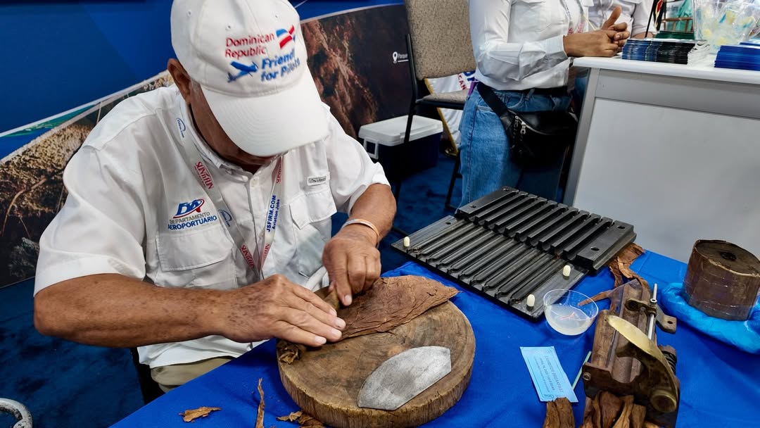 Aviación dominicana: país destaca en feria SUN ’n FUN 2026