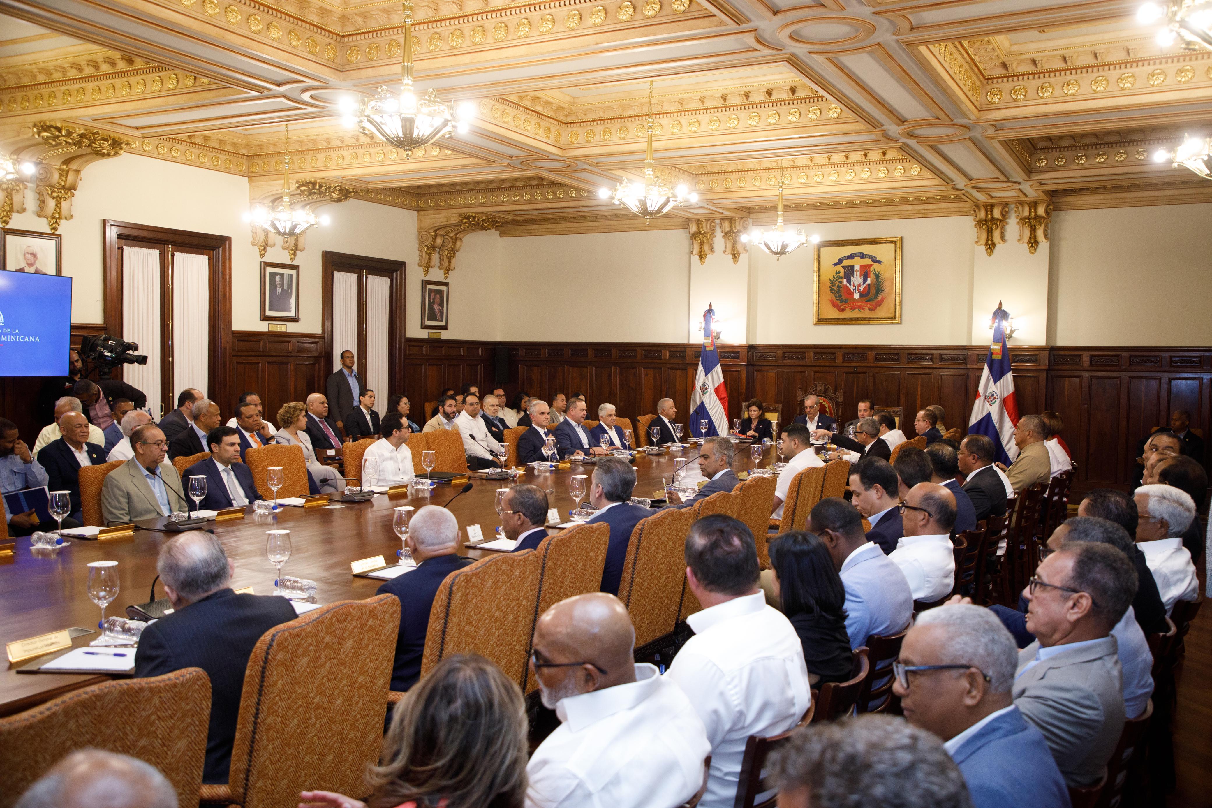 Crisis externa: Gobierno anuncia medidas para proteger economía dominicana