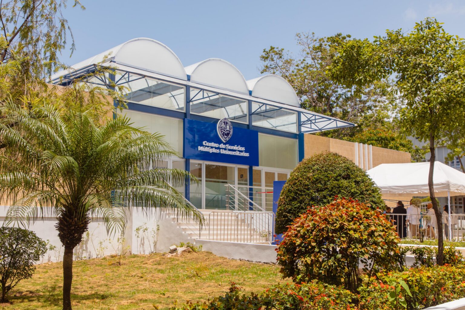 Centro Multiservicios de la UASD moderniza servicios académicos con apoyo del Gobierno y tecnología digital