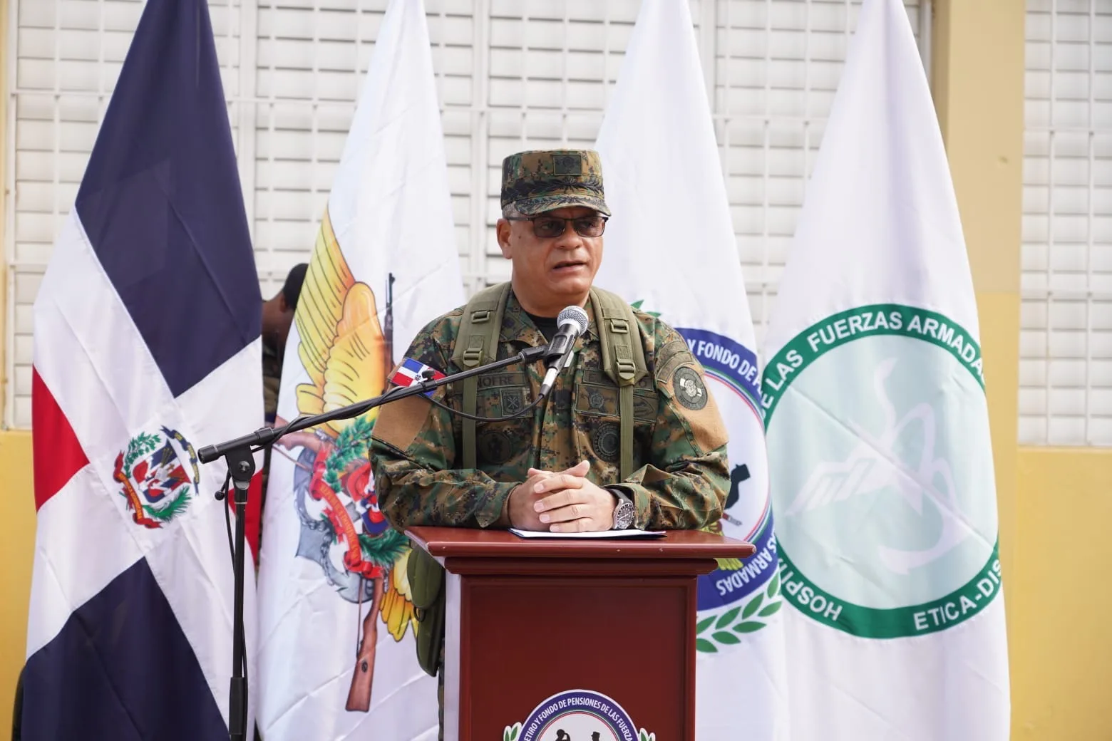 Operativo médico realizado por el Ministerio de Defensa benefició a más de mil personas en Licey al Medio