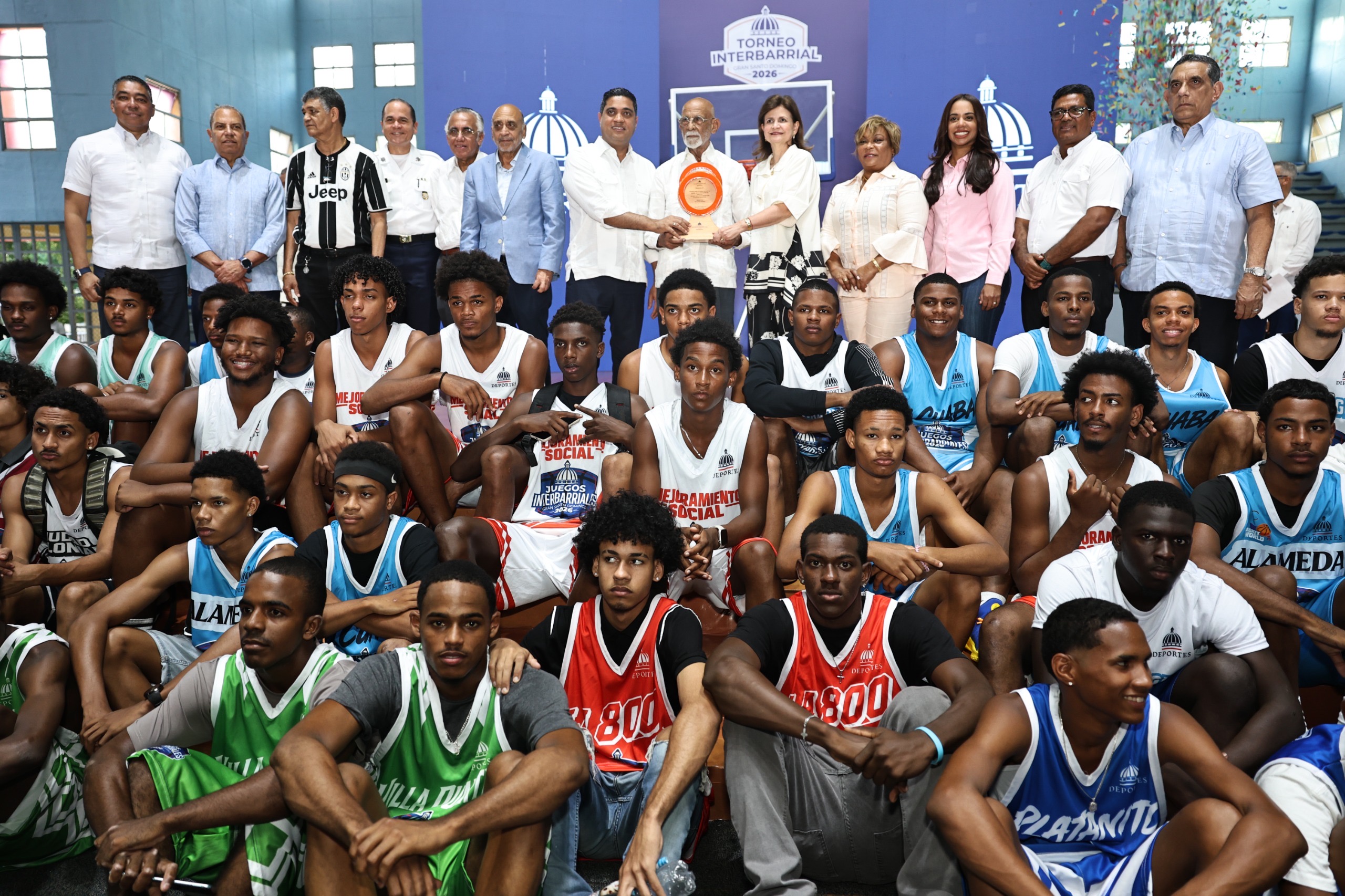 Torneo de baloncesto interbarrial impulsa talento joven en Gran Santo Domingo
