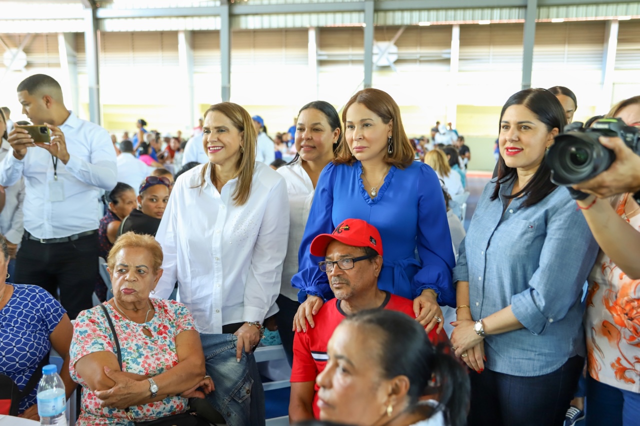 Protección social fortalece apoyo a más de 69 mil familias en Duarte y Hermanas Mirabal