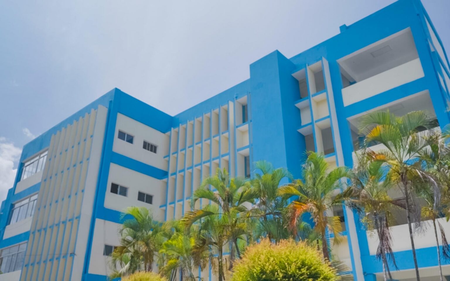 Centro Multiservicios de la UASD moderniza servicios académicos con apoyo del Gobierno y tecnología digital