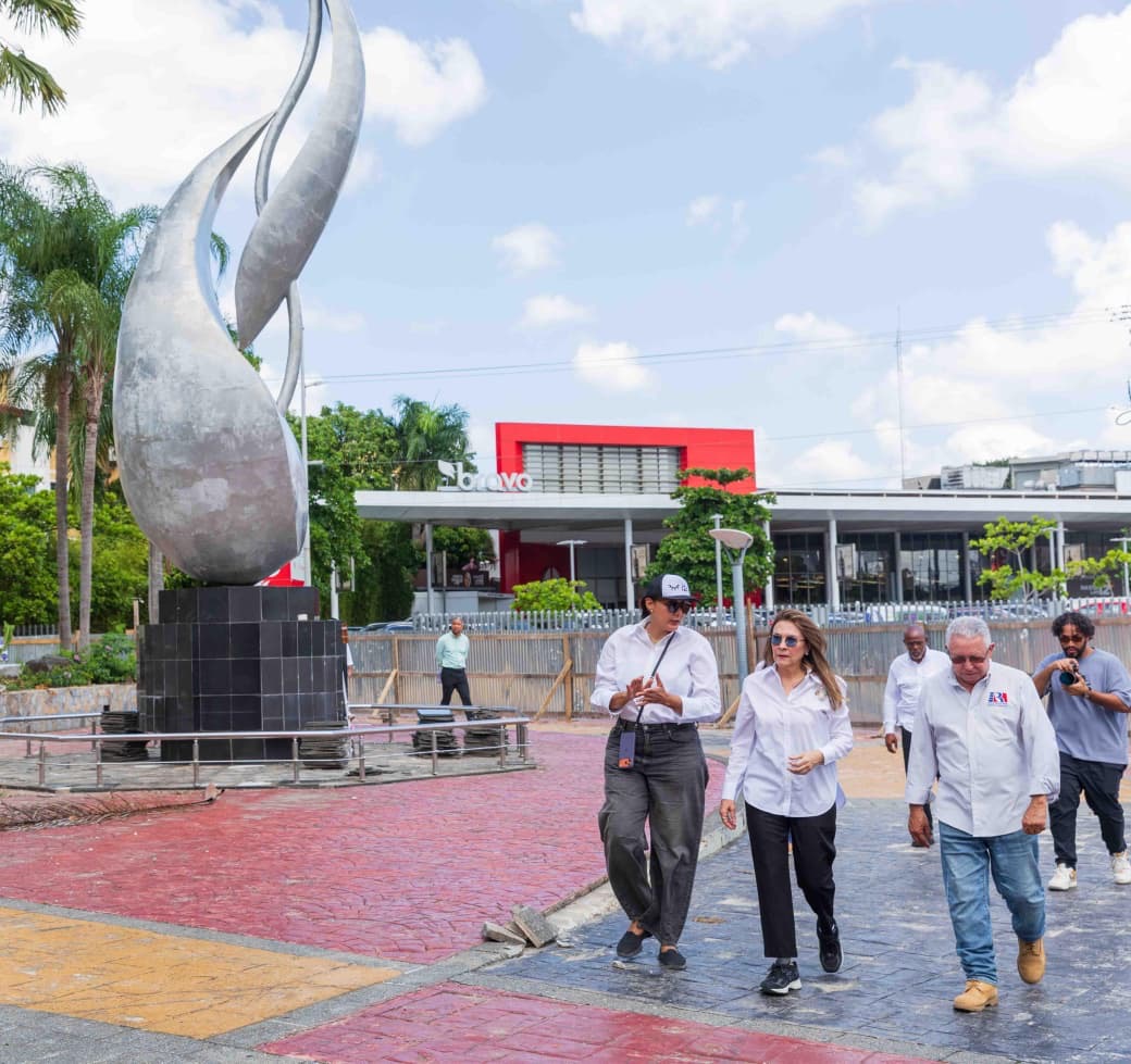 Parque Núñez Cáceres: Carolina supervisa remodelación integral, presenta avance del 35%