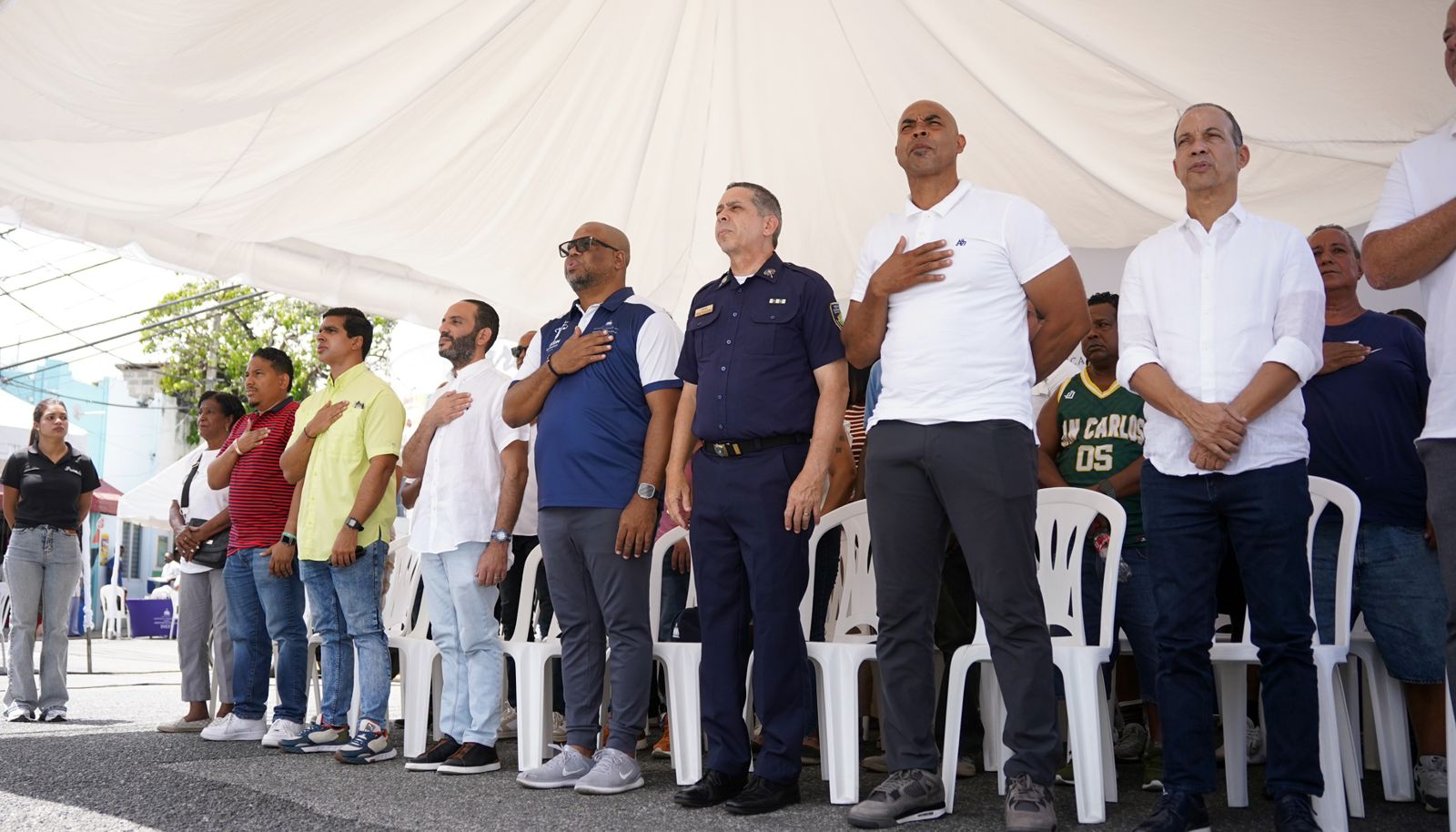 "Inefi con el Barrio" reúne jóvenes en jornada deportiva en San Carlos