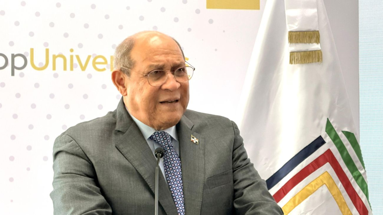 Santos Badía afirma reforma convertirá RD en destino académico