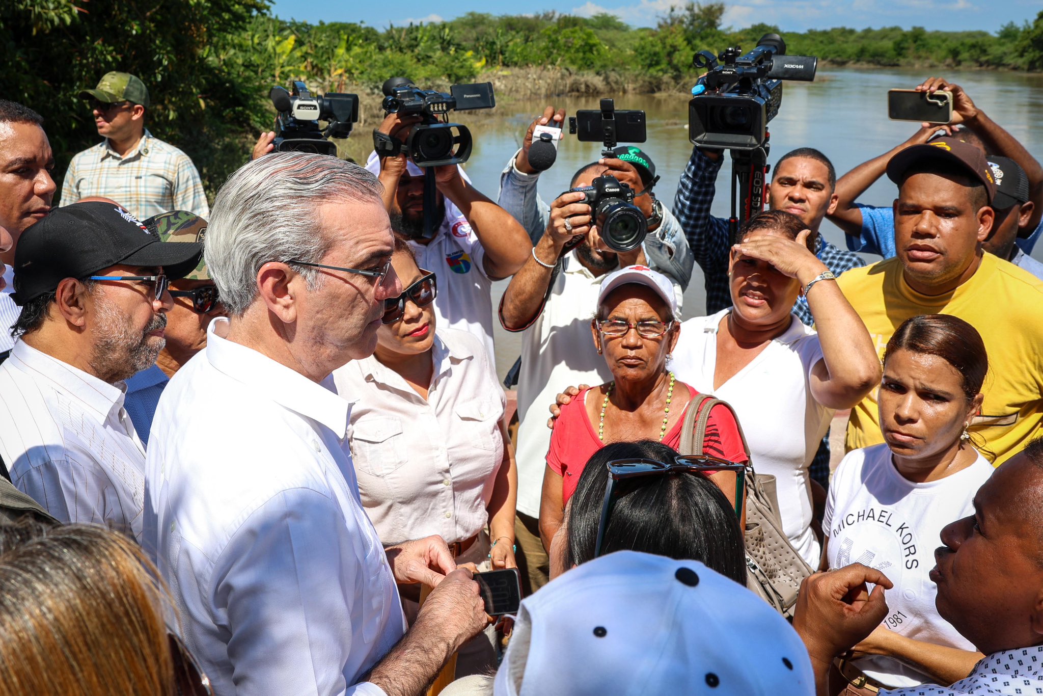 Apoyo a productores: Abinader anuncia medidas tras lluvias en Línea Noroeste