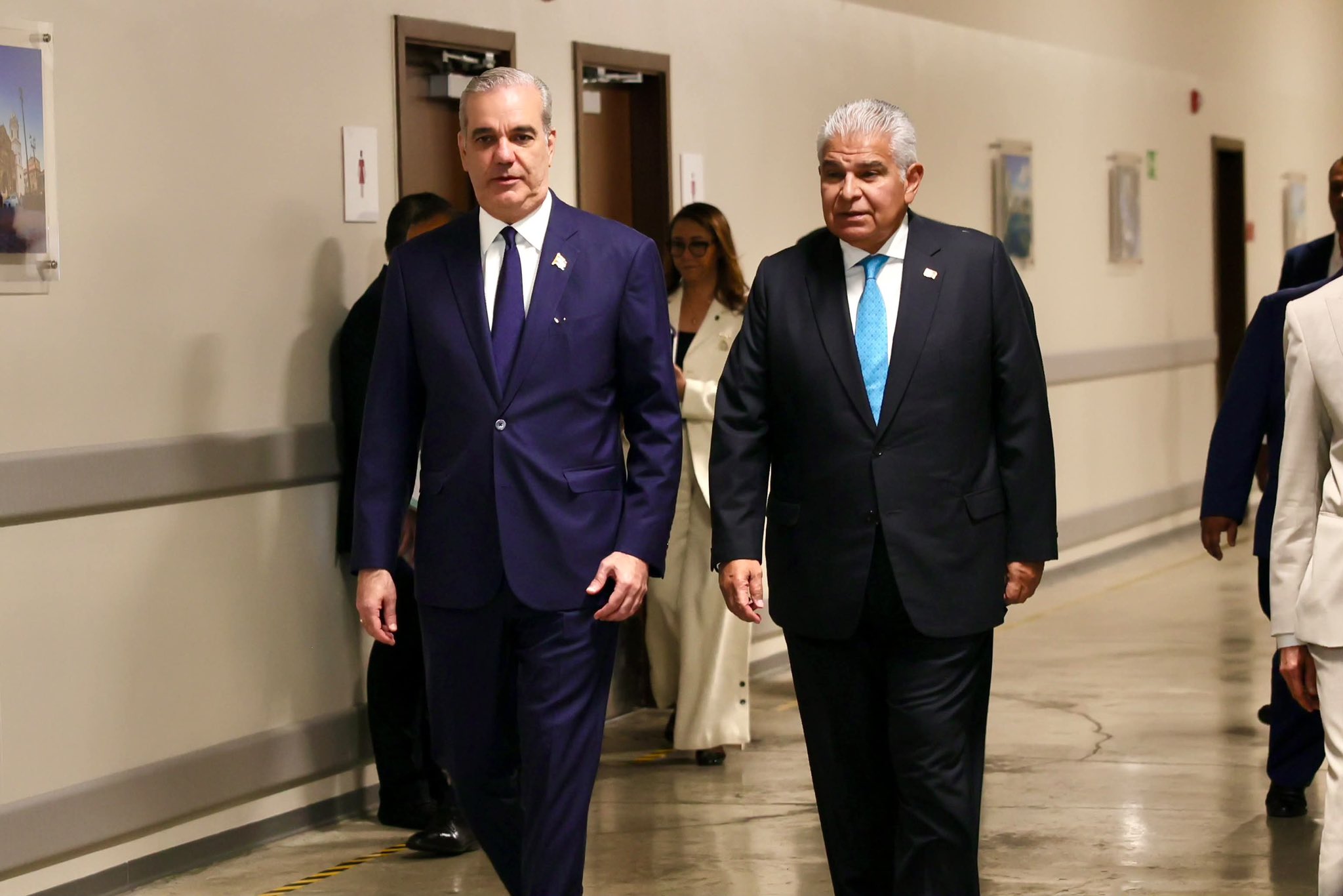 Oportunidades de inversión centran encuentro de Abinader con empresarios panameños