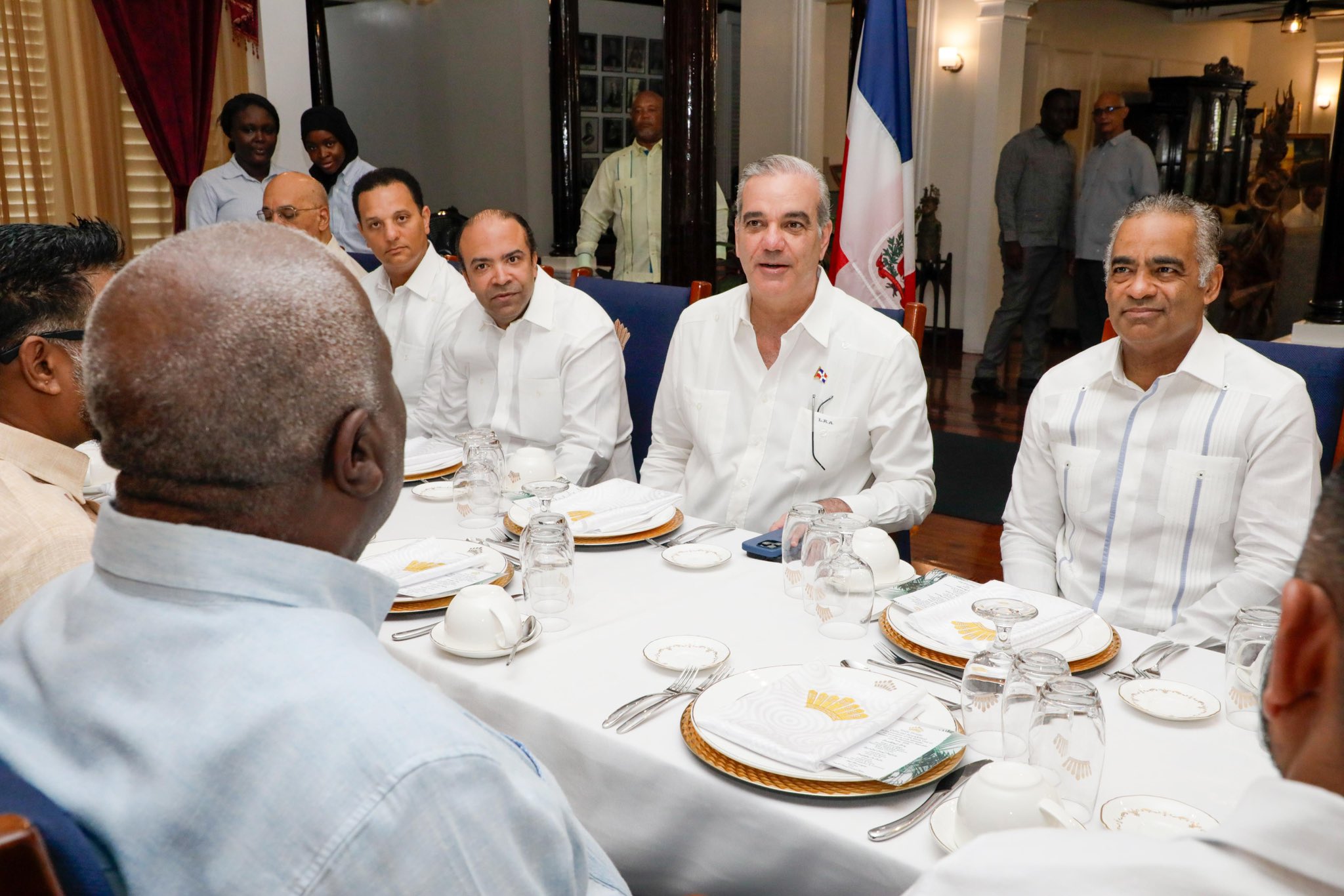 Cooperación bilateral marca visita del presidente Luis Abinader a Guyana