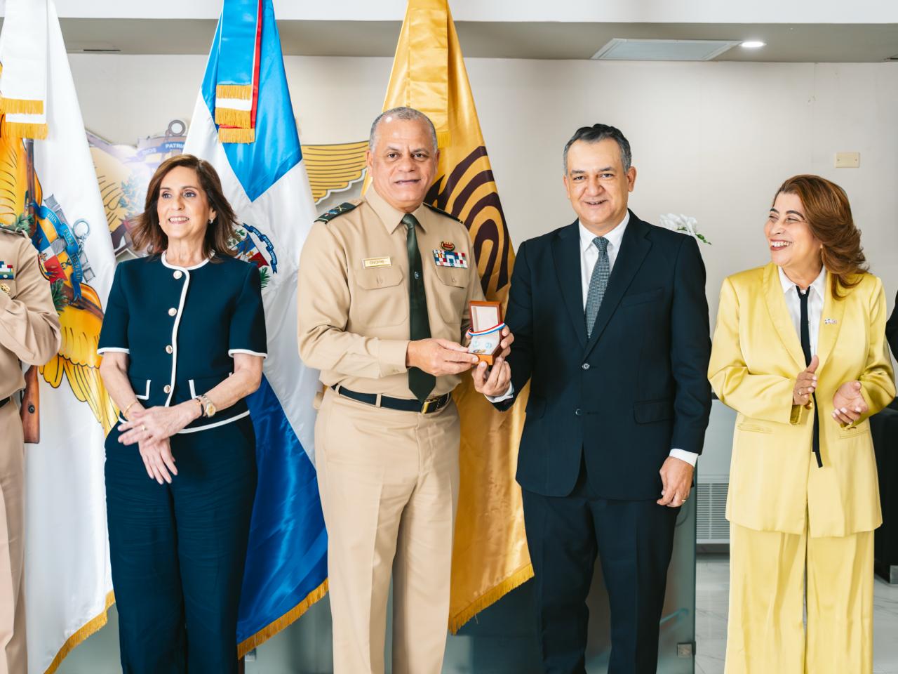 Nueva cédula inicia proceso de captura de datos y entrega para miembros de Fuerzas Armadas