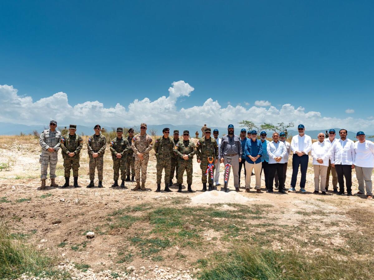 Seguridad fronteriza se fortalece con nuevas infraestructuras y sistema solar donados al Ministerio de Defensa