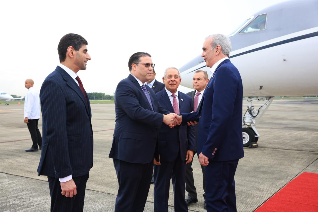 Zonas francas marcan agenda del presidente Luis Abinader en Panamá