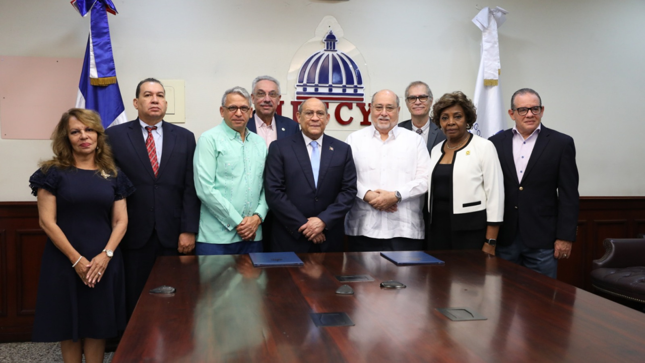 Acreditación médica impulsa reconocimiento internacional de escuelas de medicina dominicanas