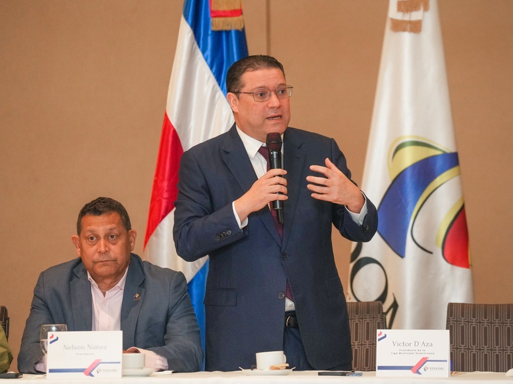FEDOMU designa a Yayo como enlace ante el Poder Ejecutivo con respecto a la Ley de Residuos