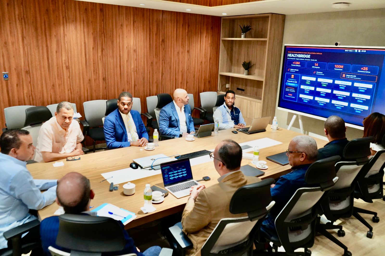Red pública de salud será integrada mediante proyecto digital impulsado por SNS e Indotel 
