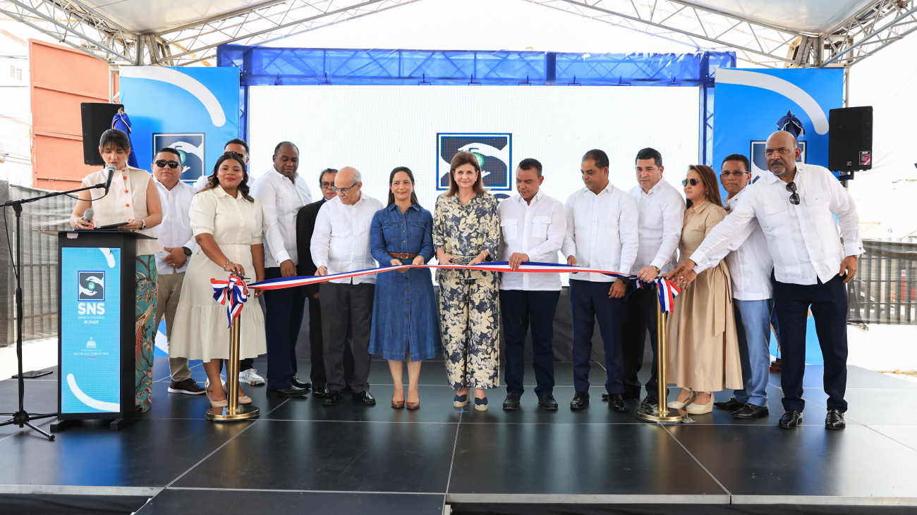 Infraestructura sanitaria fortalece atención médica en Valverde con nuevas obras para más de 86,000 habitantes