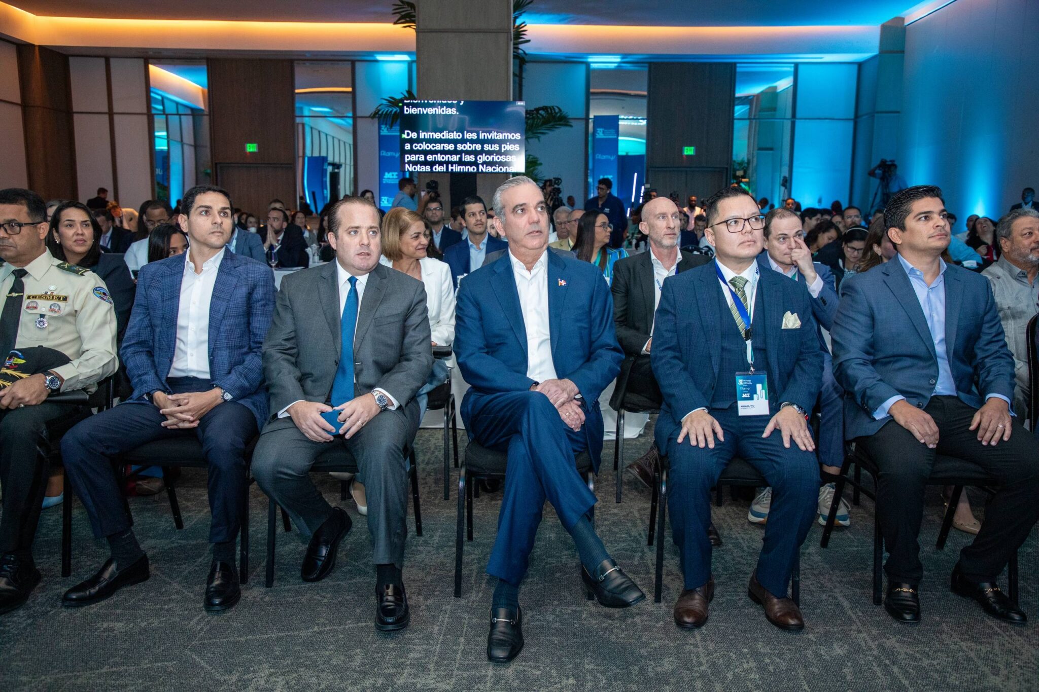 Movilidad sostenible: Abinader encabeza apertura de ALAMYS 2026 y destaca avances del transporte masivo