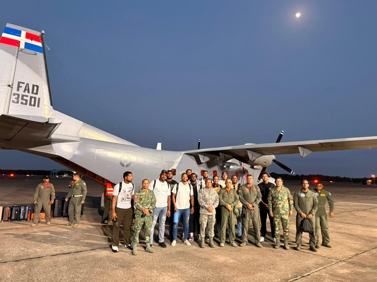 Repatriación dominicana devuelve a 11 ciudadanos desde Venezuela tras terremoto y misión de rescate