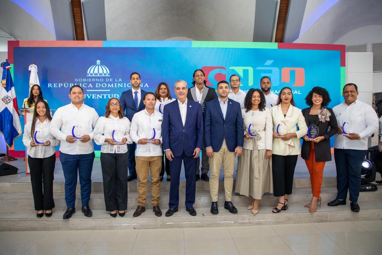 La ética juvenil centró el llamado de Abinader a los jóvenes para integrarse al nuevo Sistema Nacional de Ética