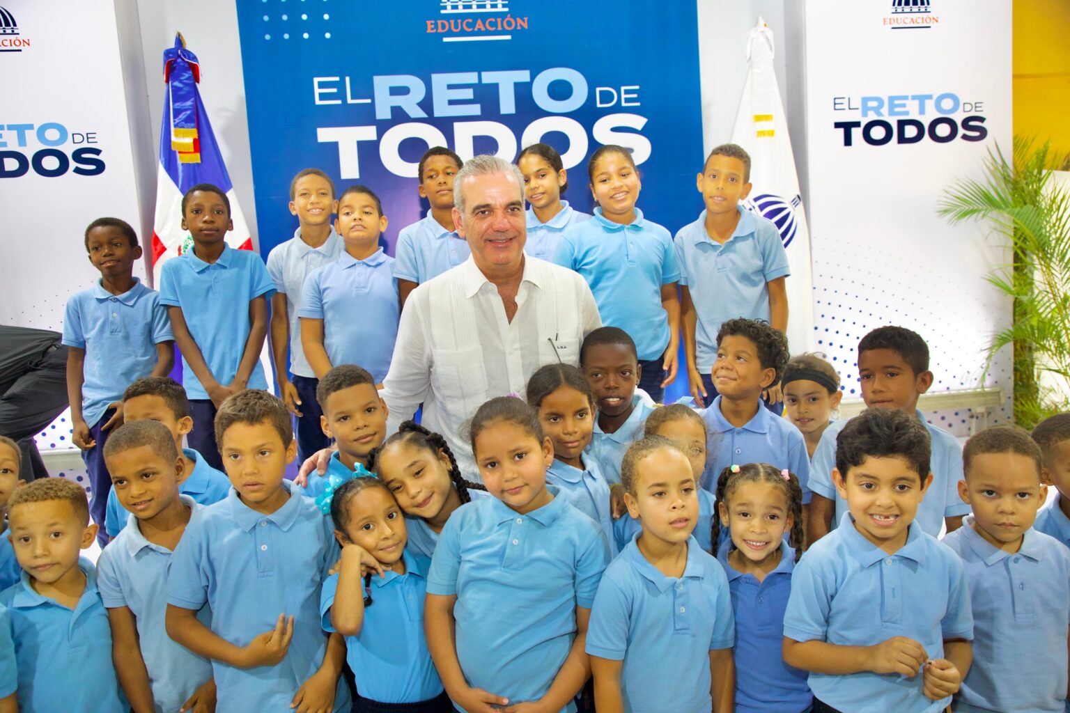 Educación pública, Santiago, Luis Abinader, Ministerio de Educación, Escuelas públicas
