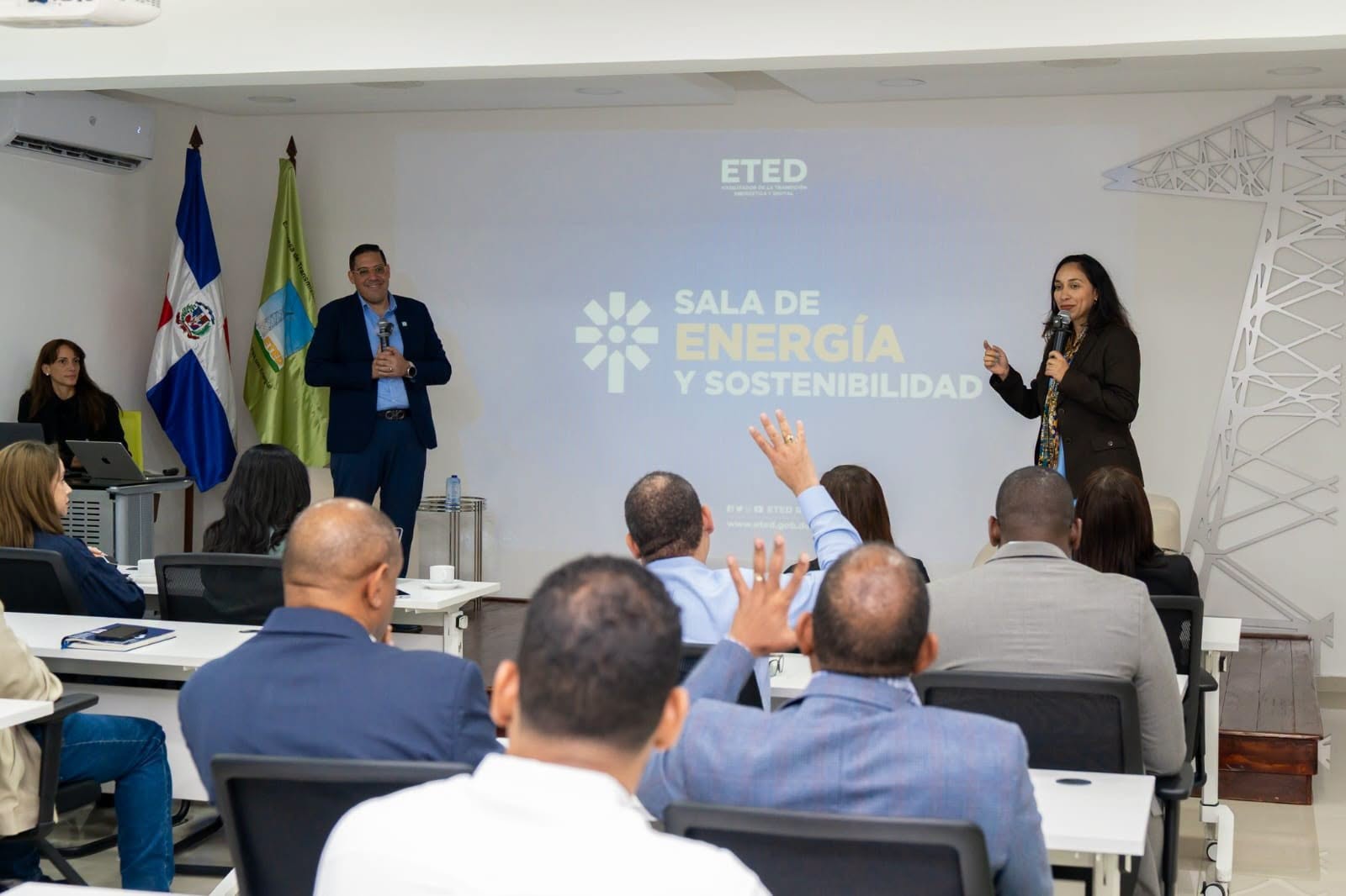 Centros de datos destacan en ETED como pieza clave para transición energética y estabilidad eléctrica