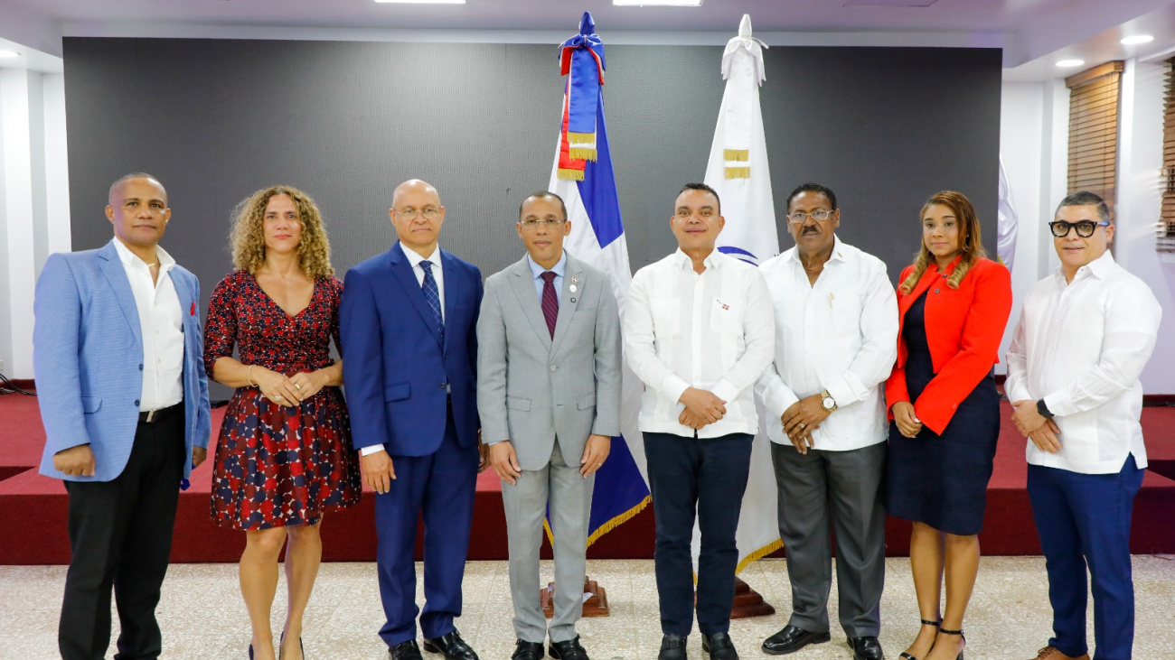 Control hospitalario se fortalece con nuevo sistema tecnológico lanzado por la Contraloría en hospitales