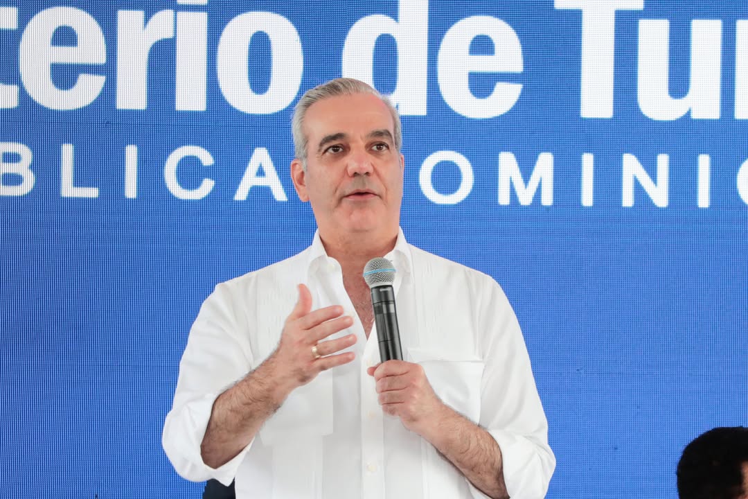 Abinader inaugura Bulevar de la Salud en Haina y anuncia nuevas obras para la comunidad