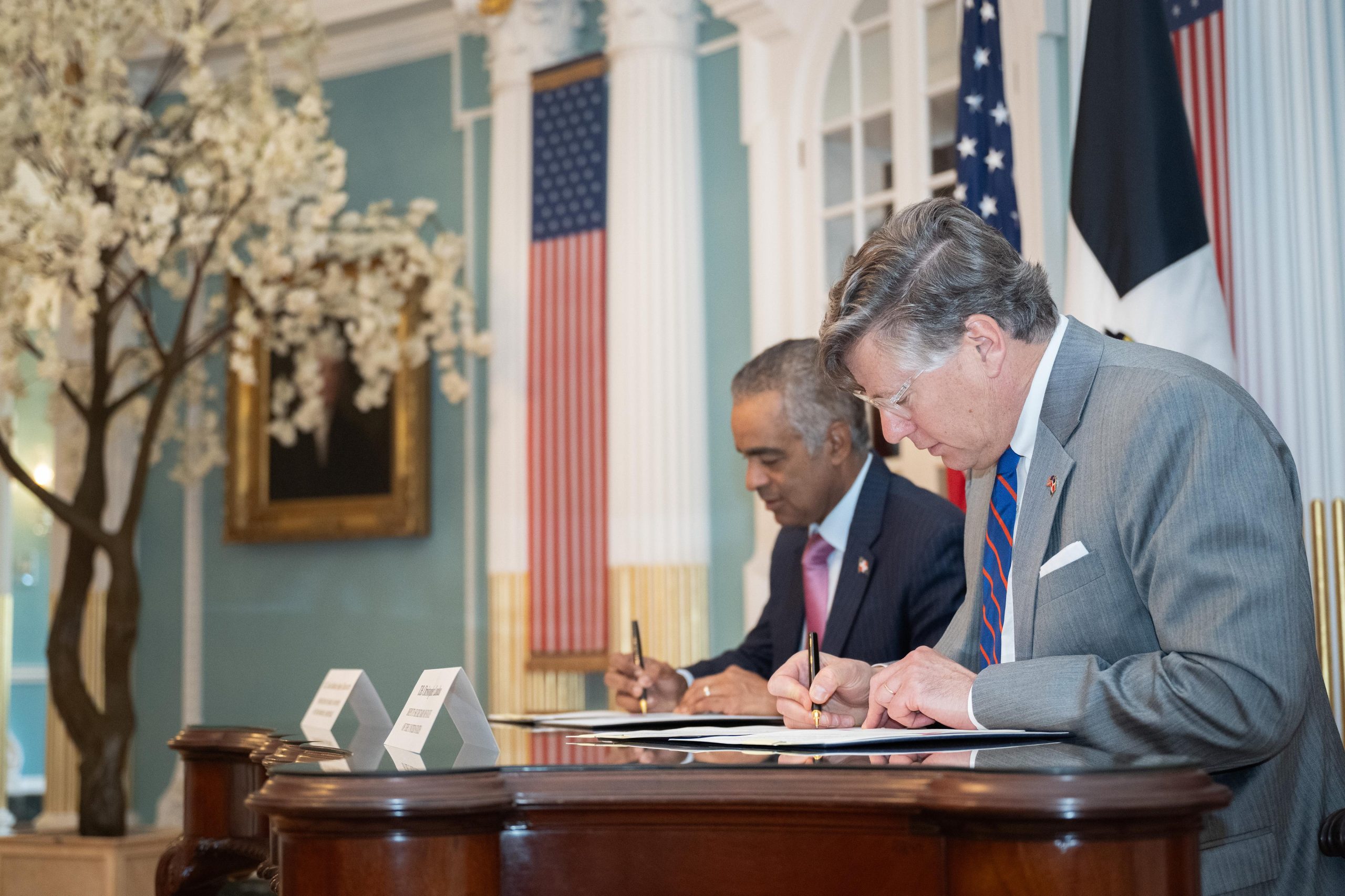 Energía nuclear: EE. UU. y RD firman memorando para cooperación civil y seguridad energética