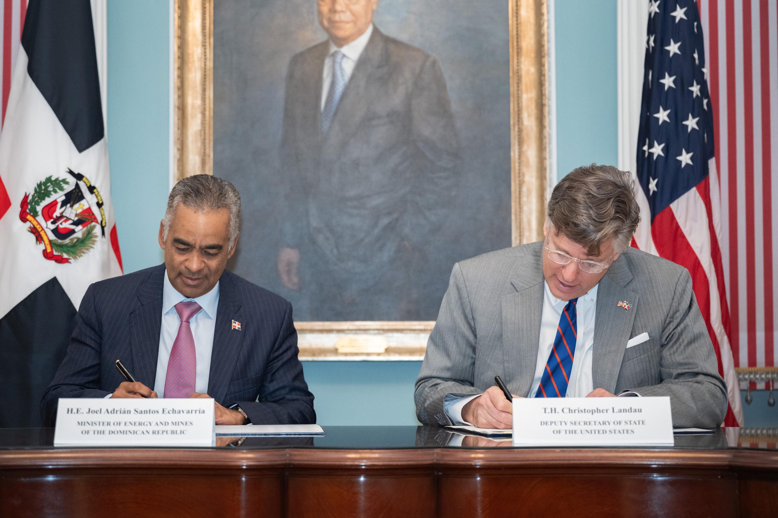 Energía nuclear: EE. UU. y RD firman memorando para cooperación civil y seguridad energética