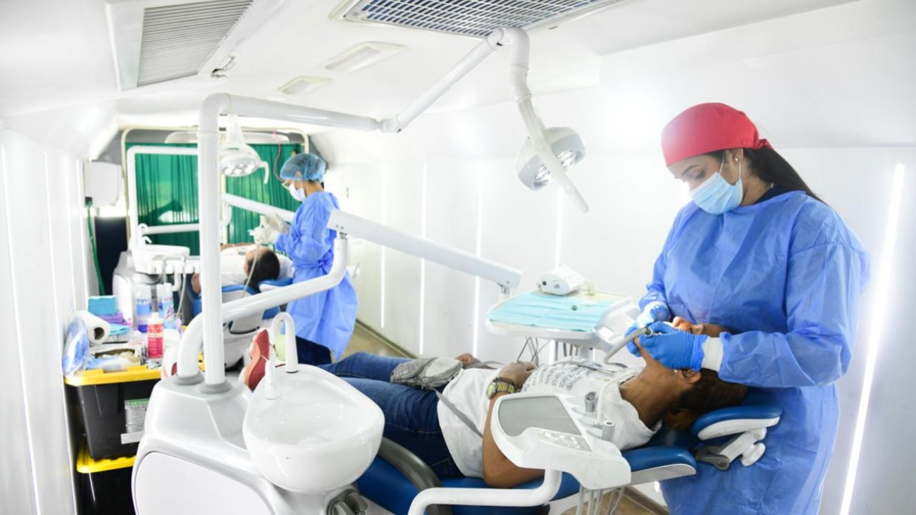 Salud gratuita lleva Ministerio de Salud a Villa Tapia con jornada médica para cientos de familias