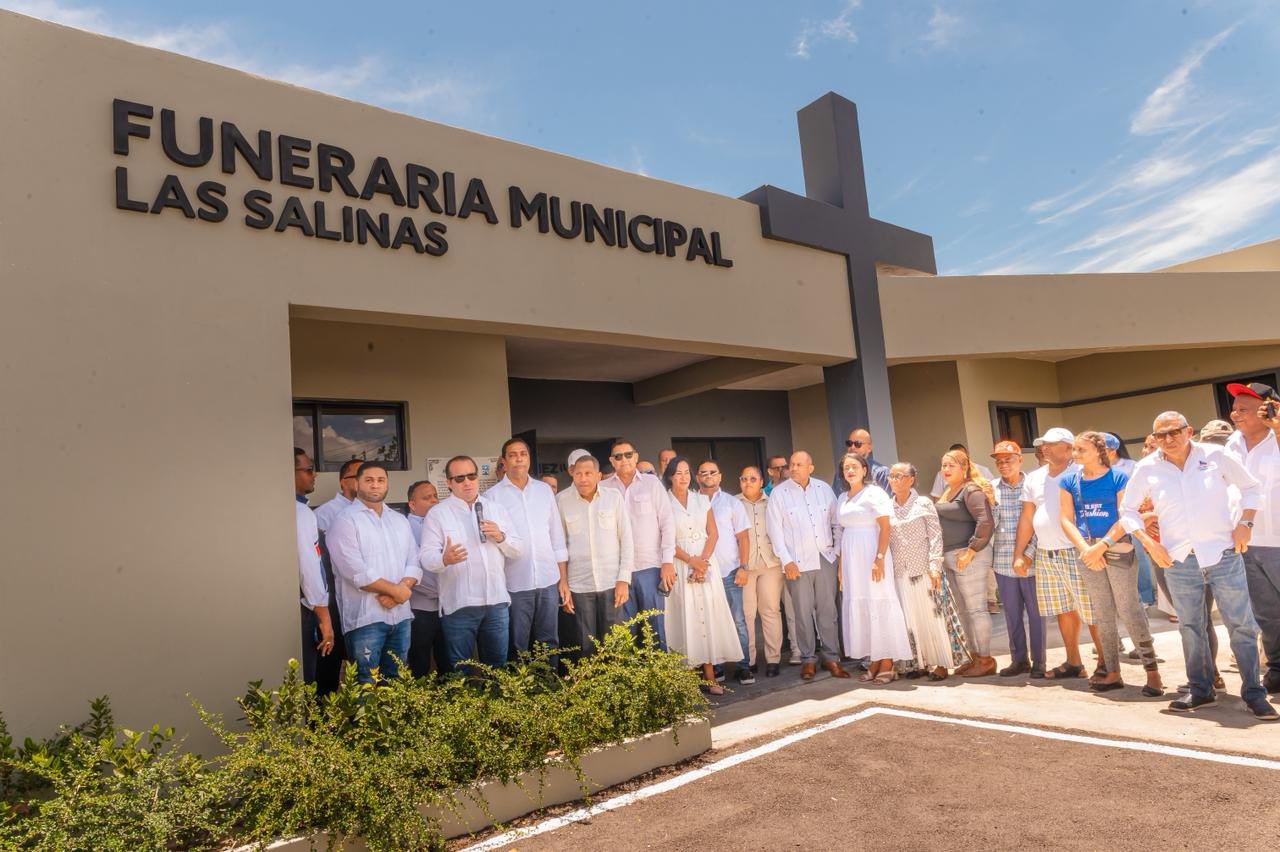 Funerarias municipales inaugura Gobierno en Enriquillo y Azua para fortalecer servicios comunitarios