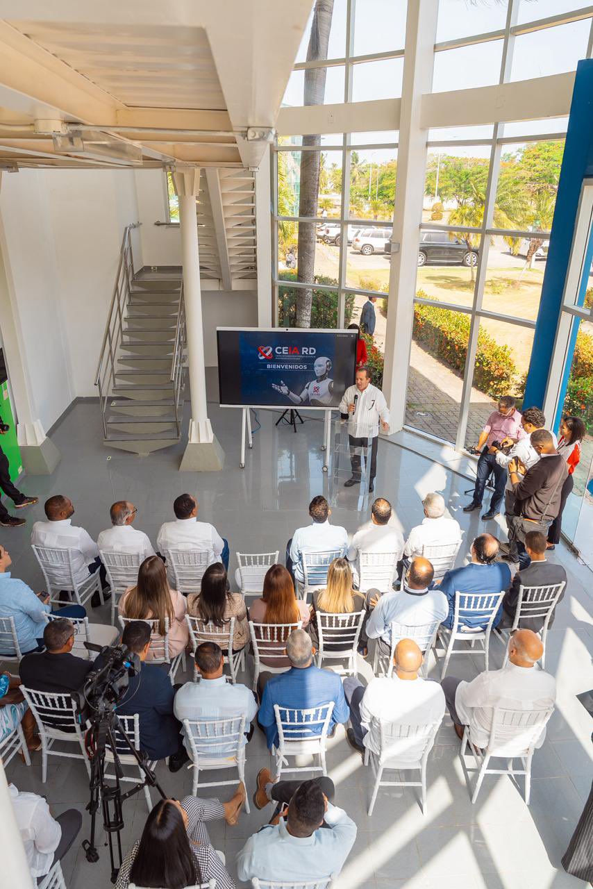 CEIA-RD liderado por ITLA impulsa formación en inteligencia artificial y estrategia digital del país