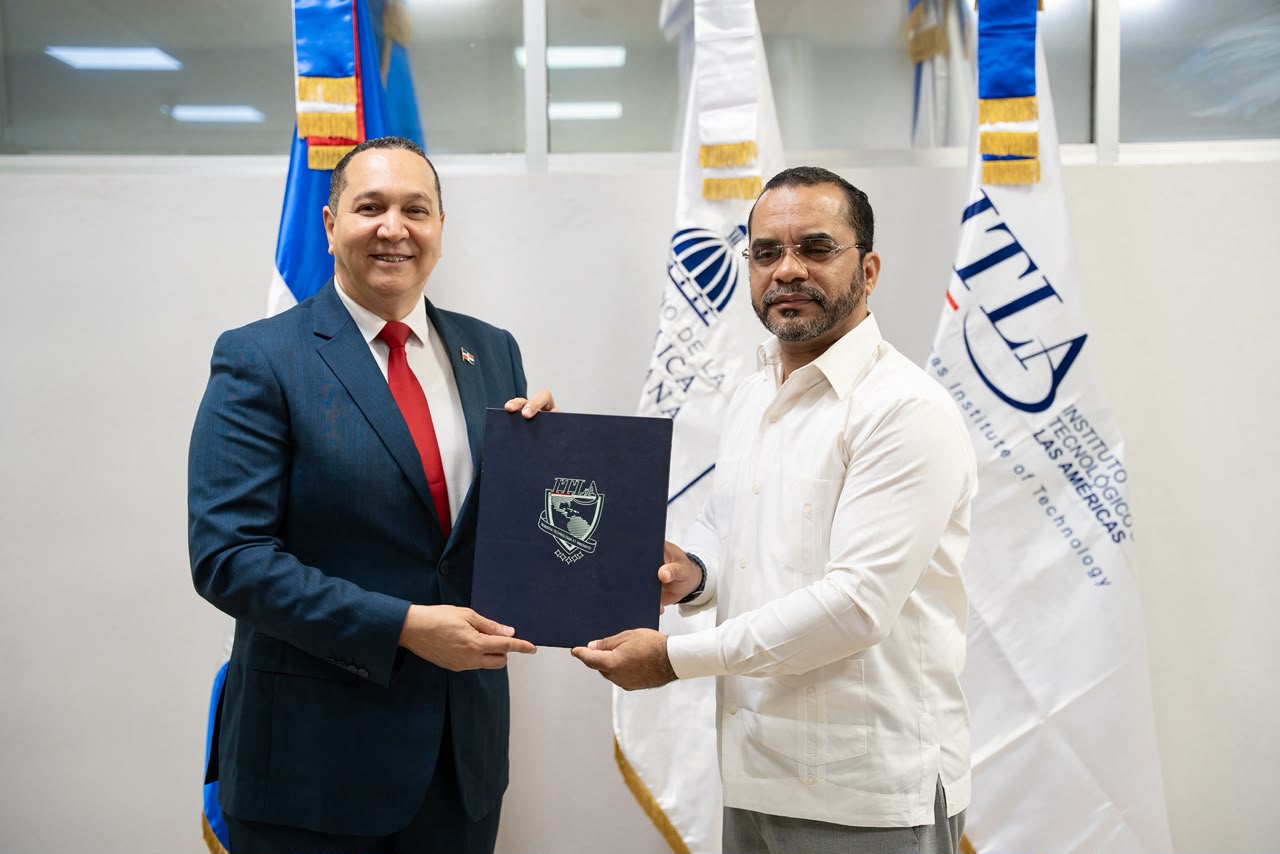 Convenio educativo impulsa alianza entre ITLA e Ideice para investigación e innovación tecnológica nacional