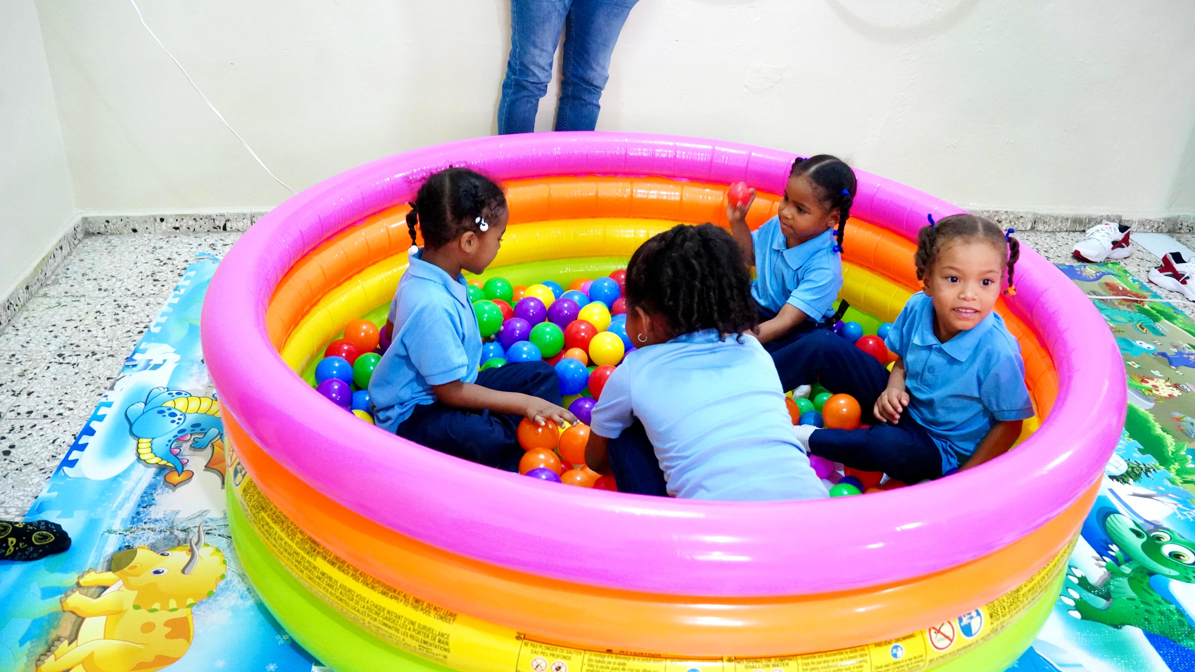 Aula de Motricidad llega a Azua con nueva entrega del Inefi en el Centro Educativo Hermanas Mirabal