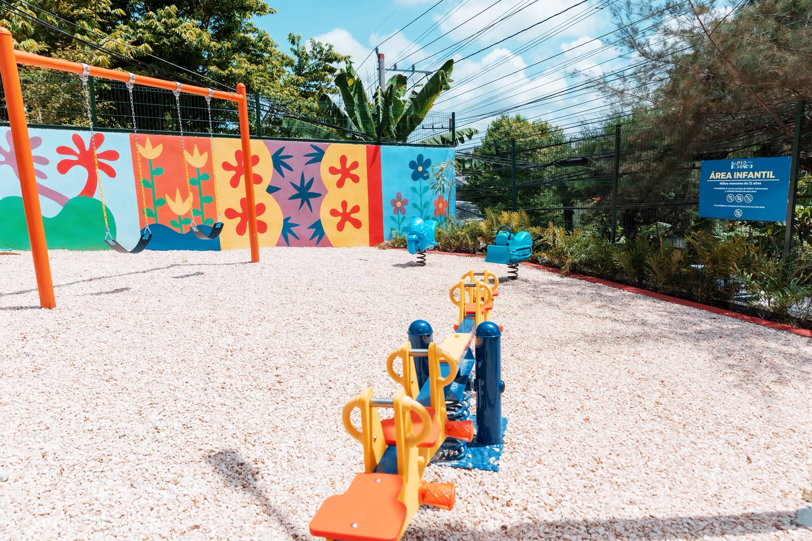El Parque Monumental fue inaugurado en Los Girasoles tras transformar un terreno baldío en área recreativa