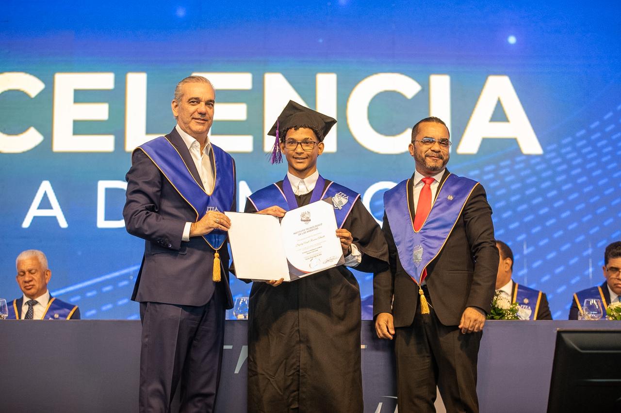 ITLA alcanza récord histórico con 642 nuevos profesionales en ciencia, tecnología e innovación