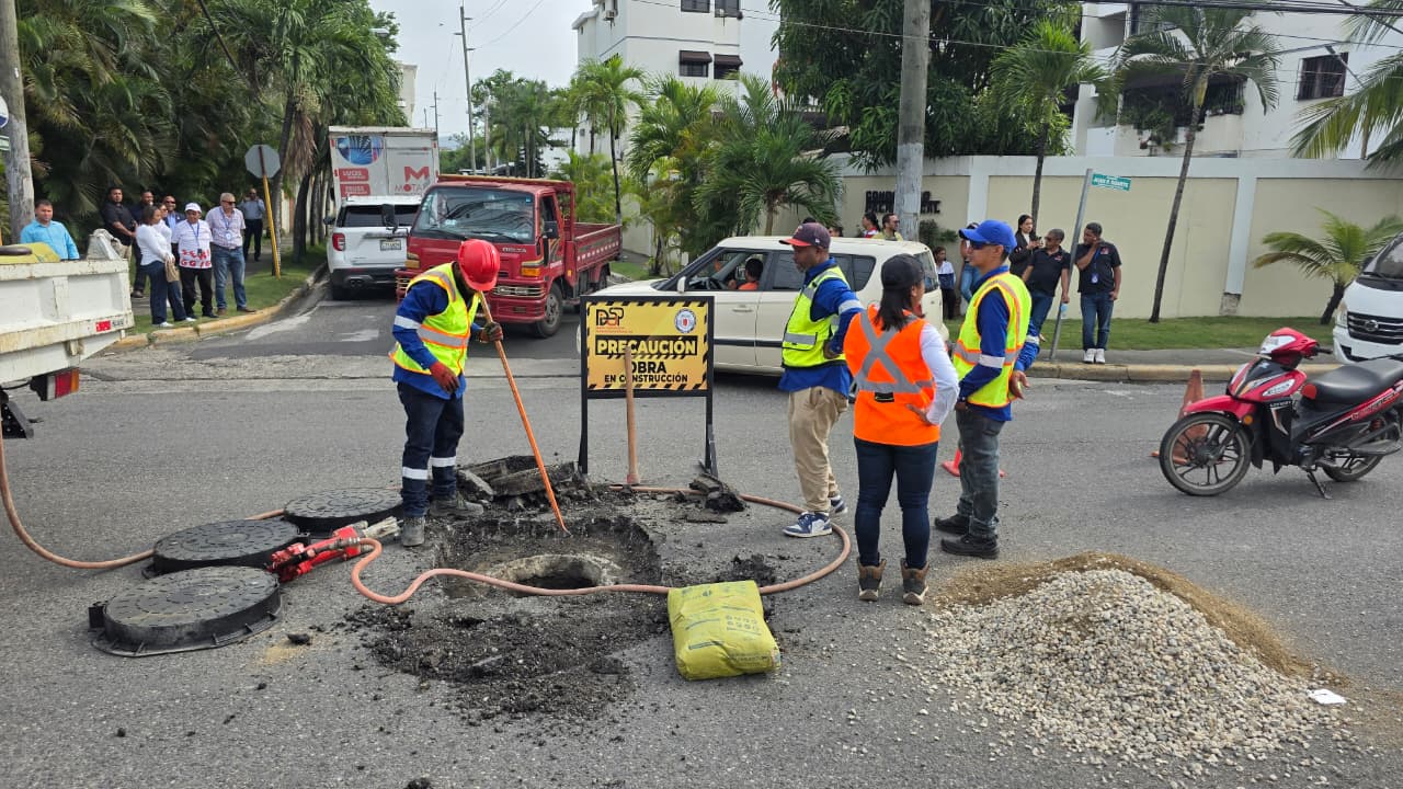 Tapas de registros: Coraasan y Alcaldía de Santiago invertirán RD$60 millones para mejorar la seguridad vial