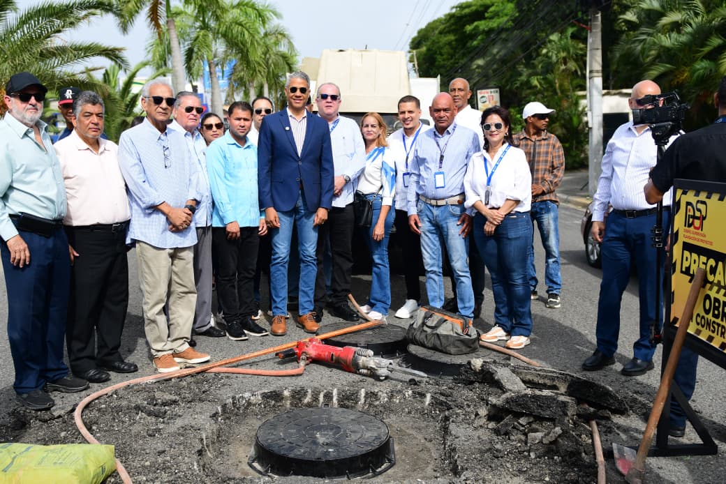 Tapas de registros: Coraasan y Alcaldía de Santiago invertirán RD$60 millones para mejorar la seguridad vial
