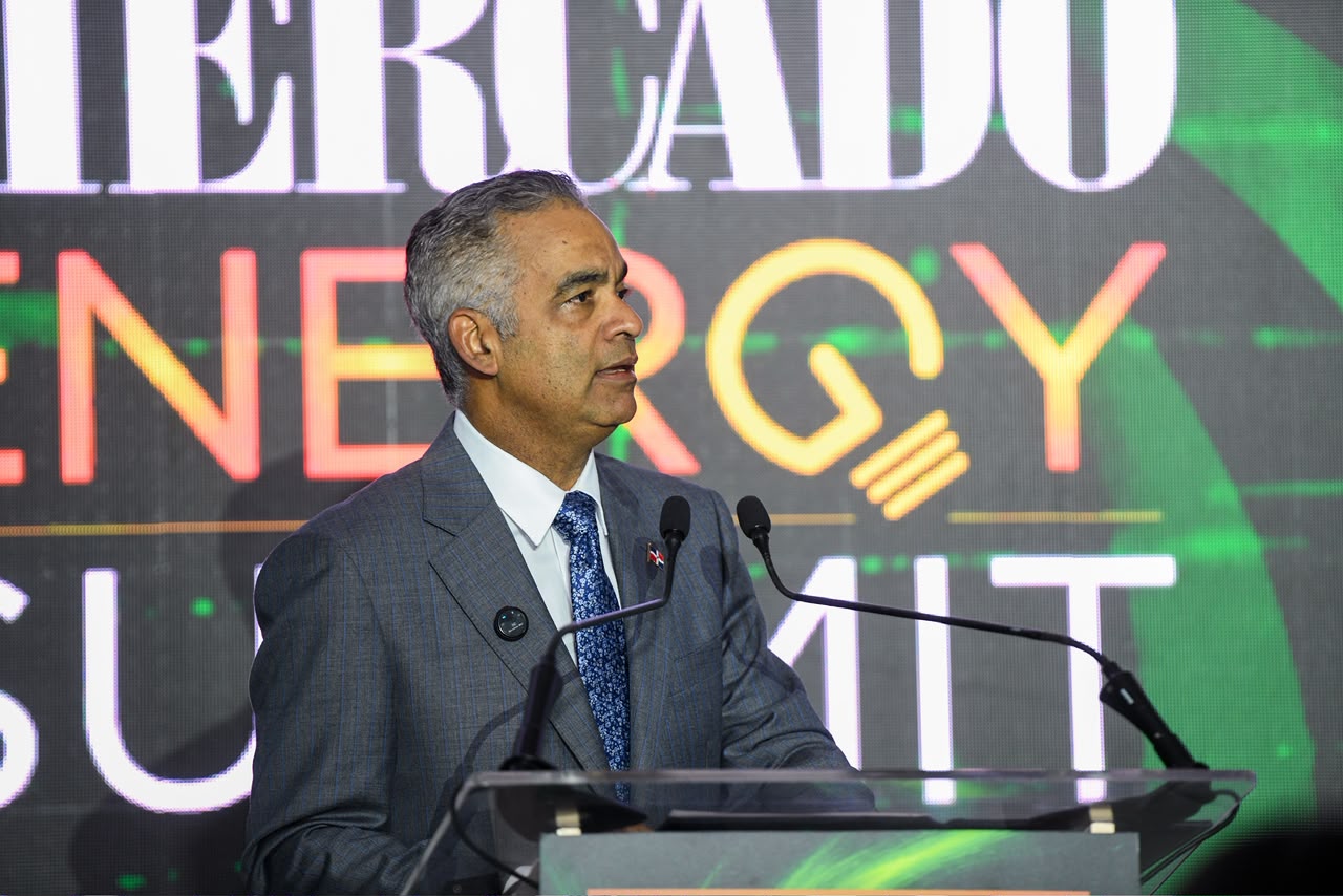 Transformación energética impulsa a RD con expansión eléctrica y renovables, destaca Joel Santos