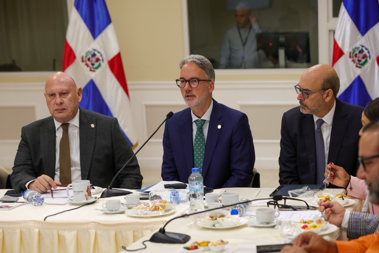 Proyecto anticrisis avanza en Comisión Bicameral tras escuchar a Hacienda y AIRD sobre medidas económicas