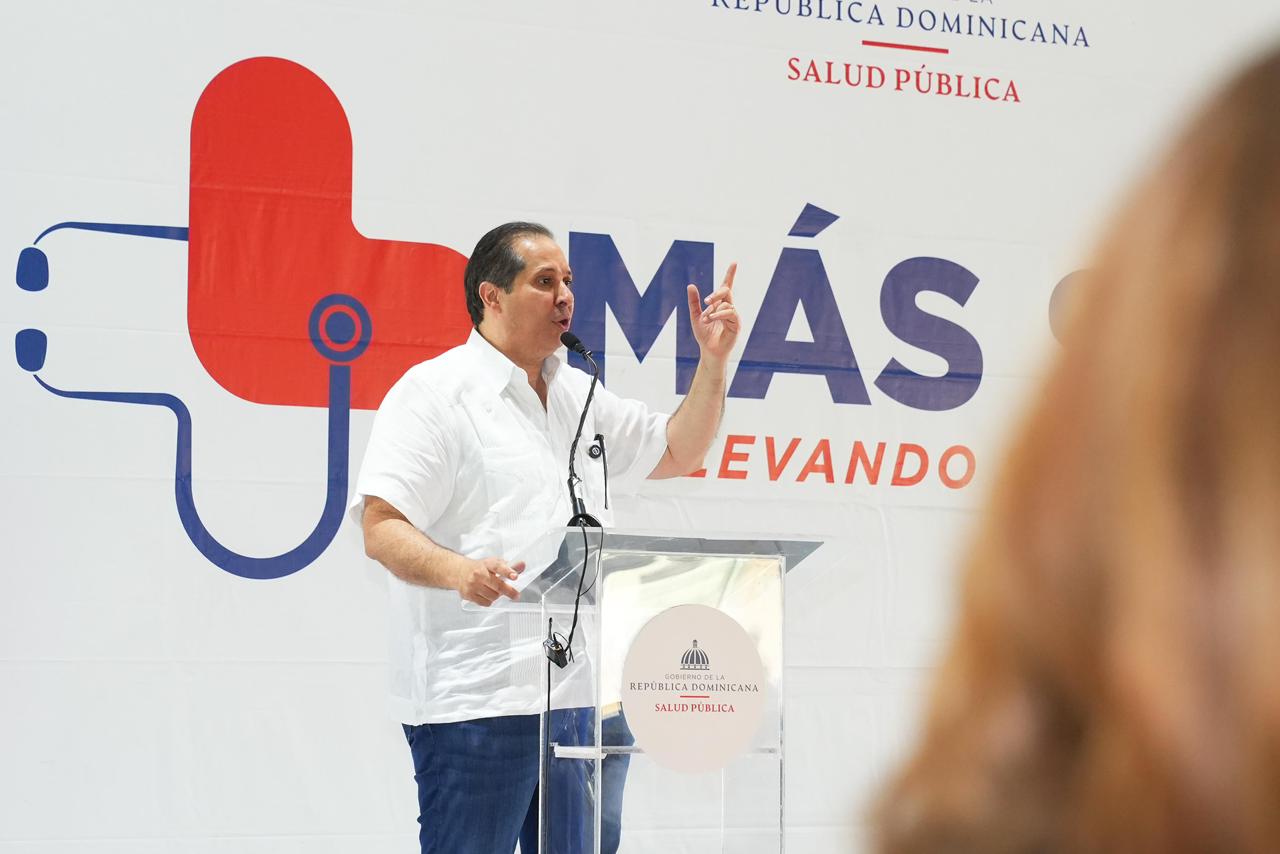 Salud gratuita lleva Ministerio de Salud a Villa Tapia con jornada médica para cientos de familias