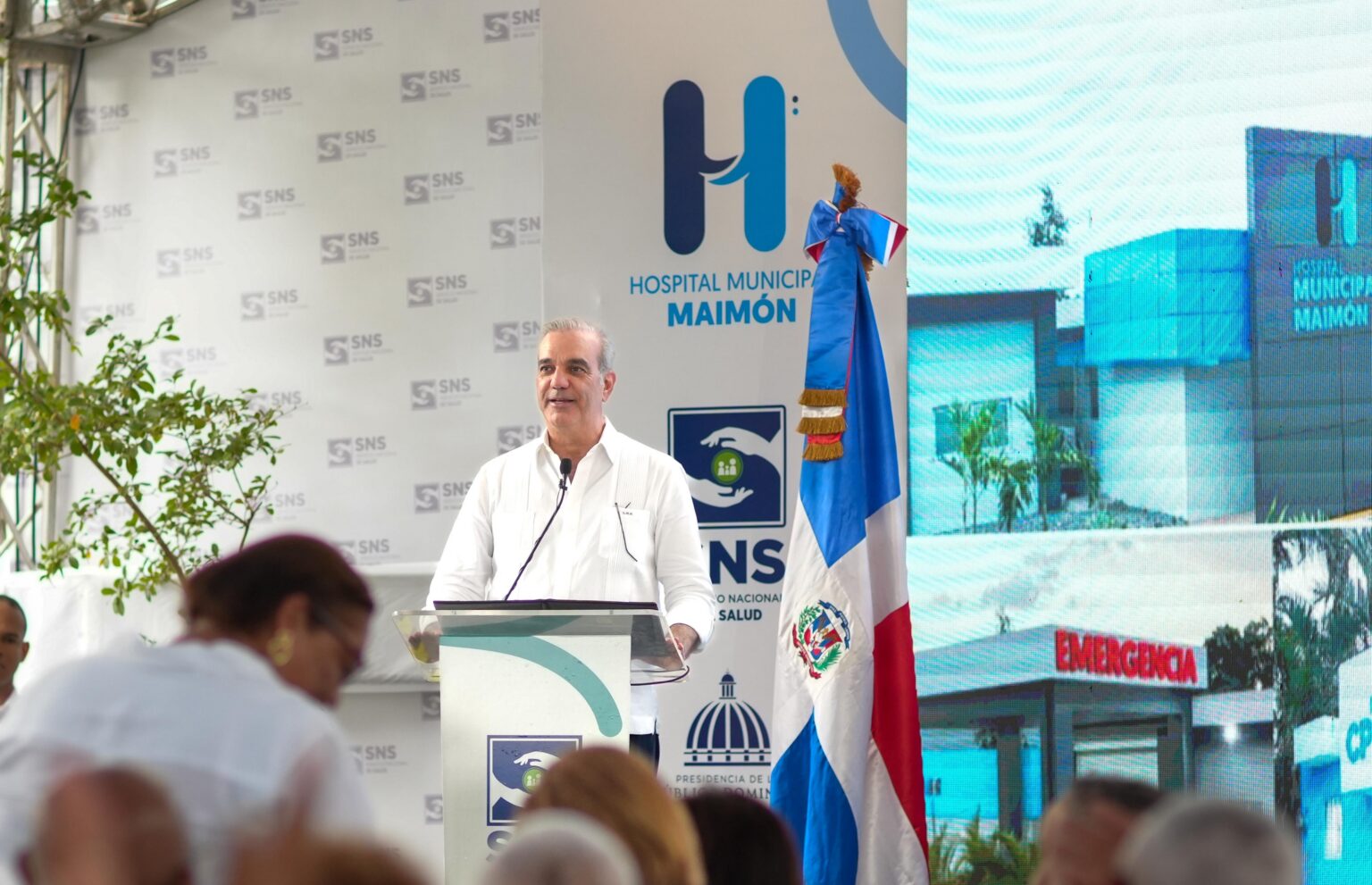 Hospital Municipal de Maimón es entregado remozado y ampliado por Abinader con nueva emergencia y centro de primer nivel