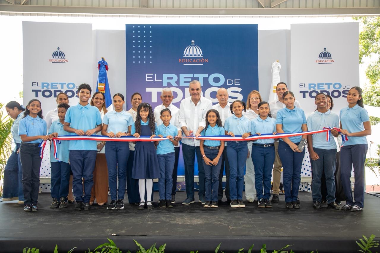 Techado escolar impulsa educación en Sánchez Ramírez con más de 1,500 estudiantes beneficiados