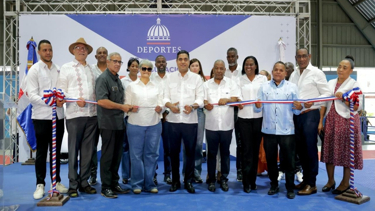 Multiuso remozado de Consuelo es entregado por Kelvin Cruz tras inversión superior a RD 22 millones