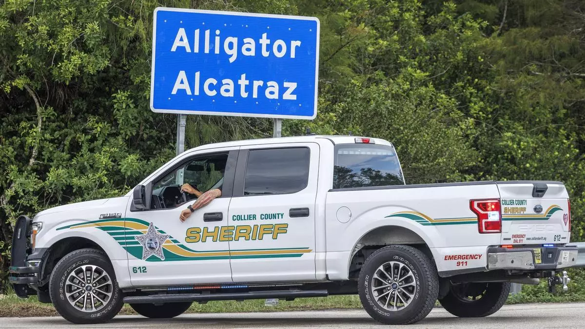 Centro migratorio cierra en Florida tras casi 21.000 deportaciones y aumenta presión contra ICE en Miami