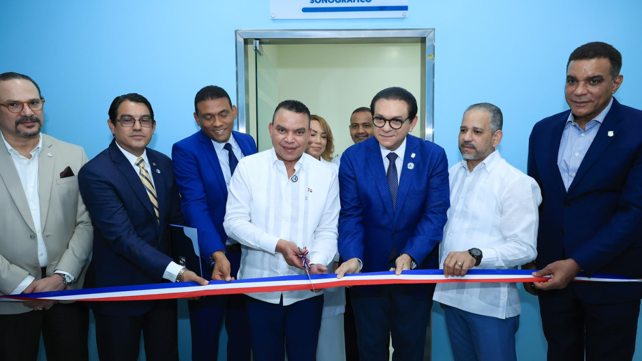 Diagnóstico médico avanza en el Cibao con nuevo densitómetro óseo en Hospital Cabral y Báez