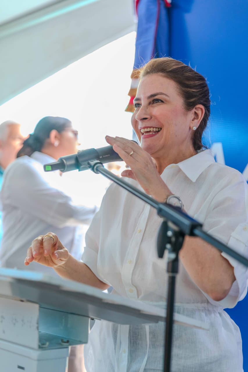 Operativo médico social beneficia a más de 300 residentes de Capotillo con consultas y vacunas