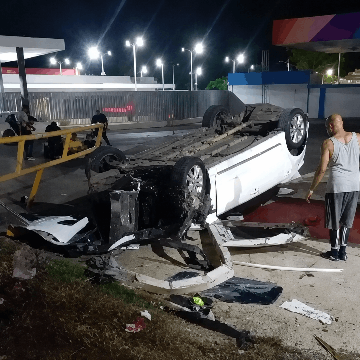 Accidente en La Vega deja una yipeta fuera de la vía; autoridades investigan las causas del hecho